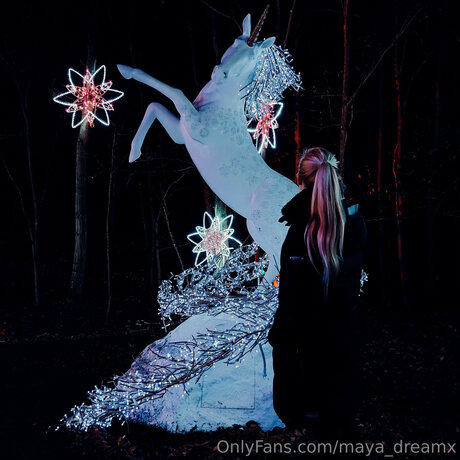 Maya Dreamx top star photo