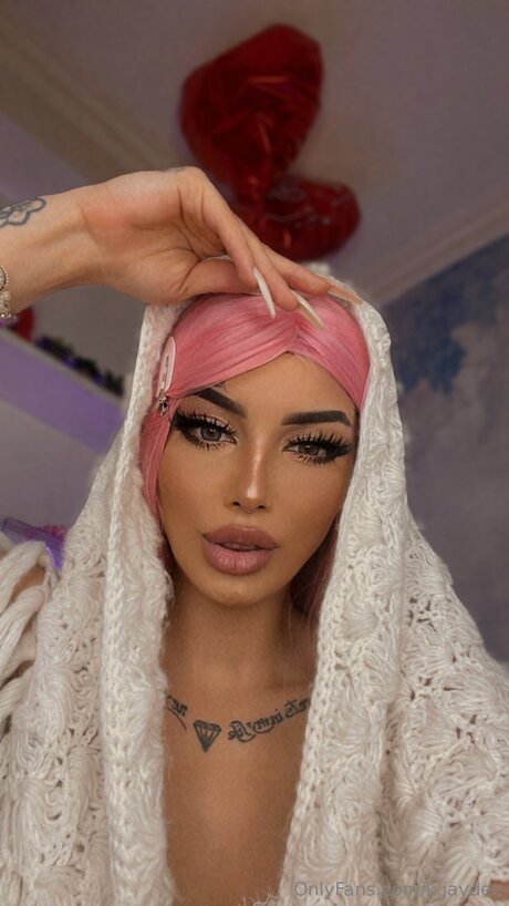 K Jaydee star sexy pictures