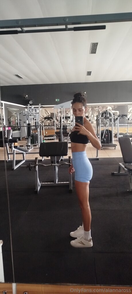 Alannaross star nudes image