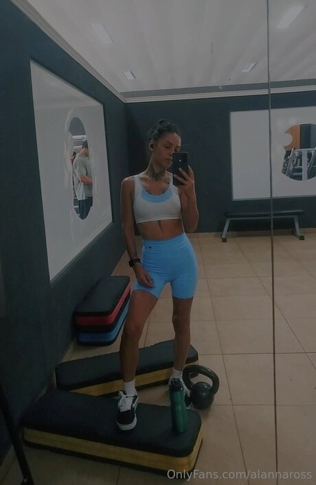 Alannaross hd actress archive