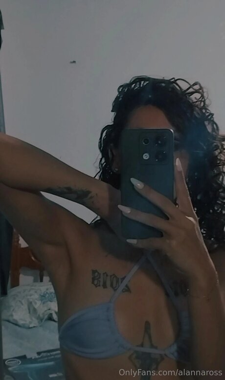 Alannaross pornstar nude images