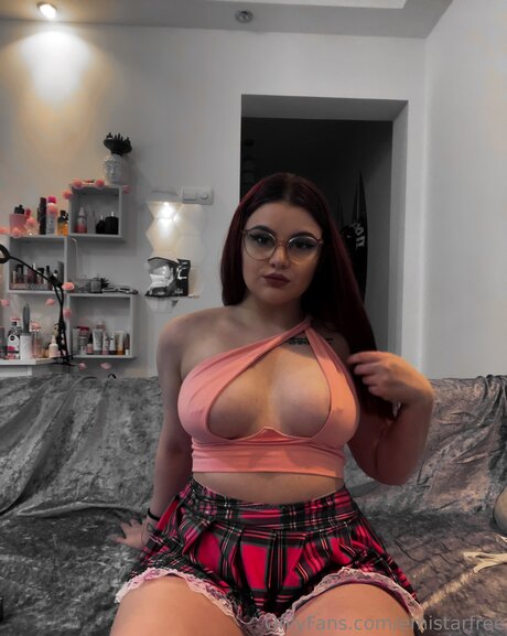 Pink Girlfree pornographic model image