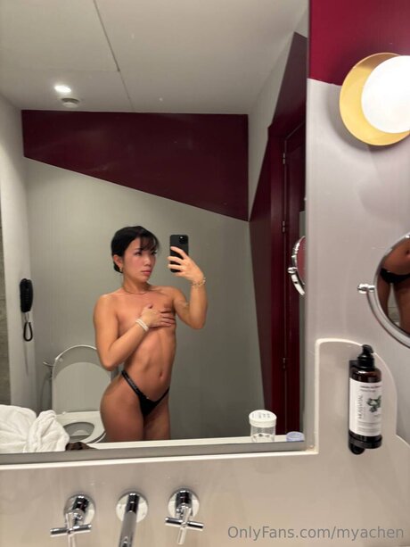 Myachen model nudes picture