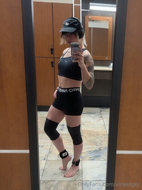 Vicwingly sexy star galleries