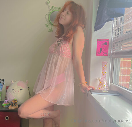 Mollymoanss pornstar sexy gallery