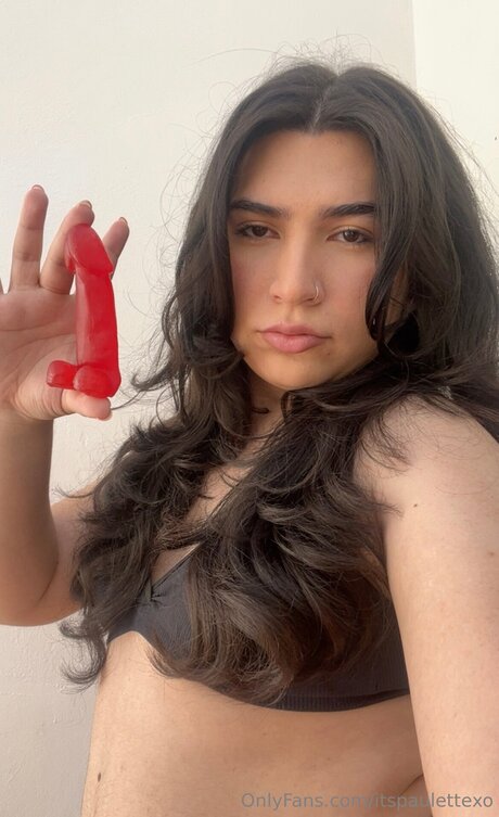 Itspaulettexo nudes model picture