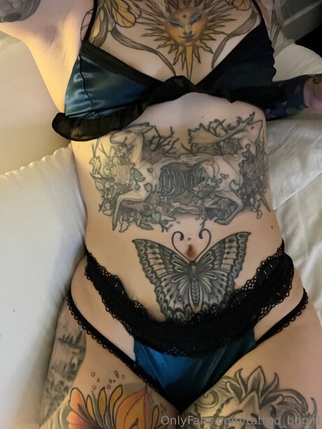 Tattoo Bbgirl model erotic gallery