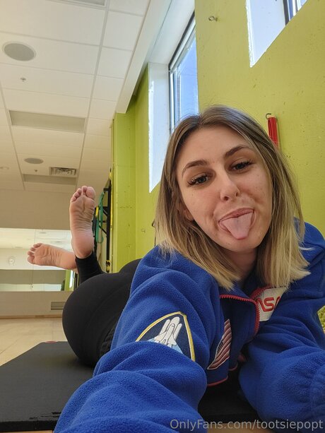 Tootsiepopt art pornstar pictures