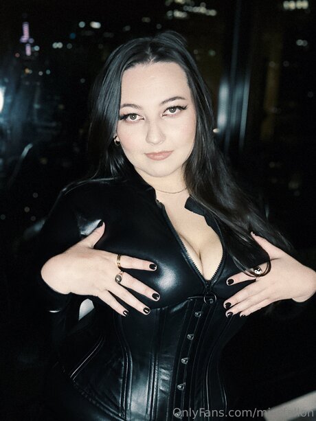 Missfallon star xxx pictures