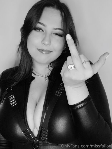 Missfallon sexy star image