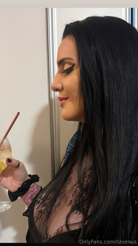 Lizvenus model best pics