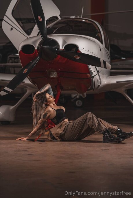 Jennystarfree pornstar top picture