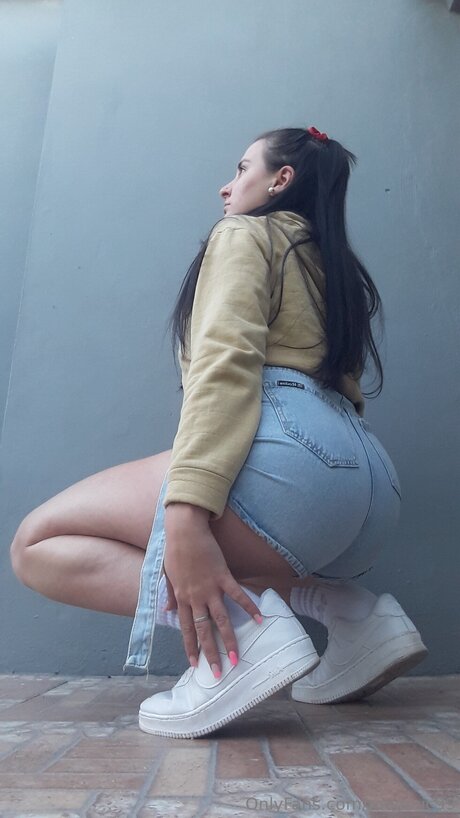 Rooomic99 porn actress img