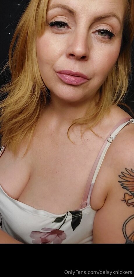 Daisyknickers model xxx image