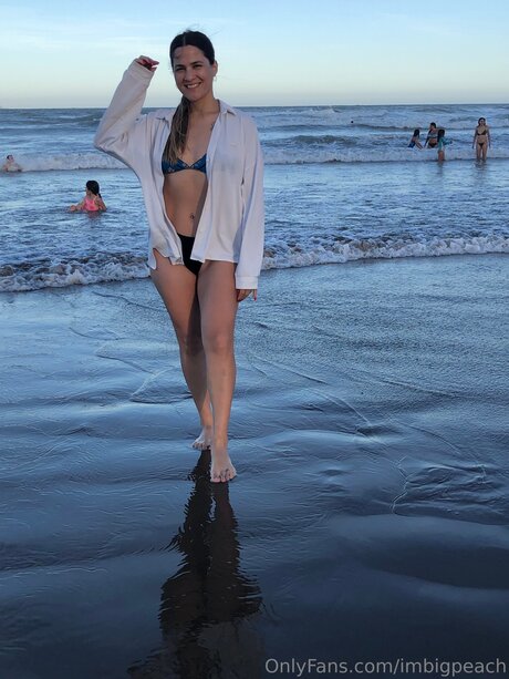 Imbigpeach pornstar xxx images