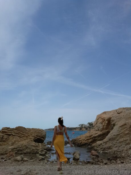 Anto Mey model hot photo