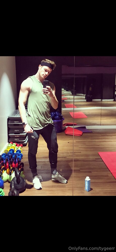 Tygeerr pornographic model images