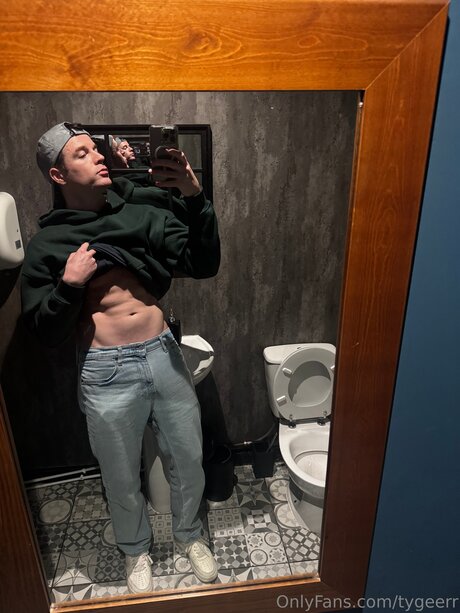 Tygeerr pornstar naked img