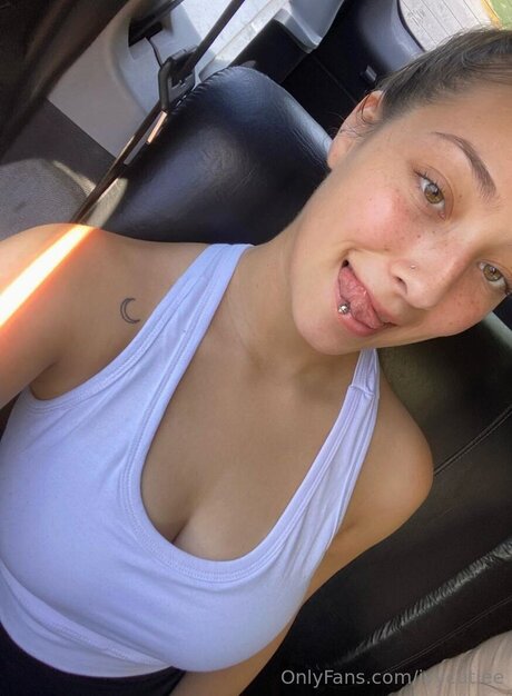 Ivycutiee sex star photo