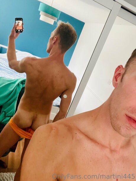 Hungblondebrit hd star picture