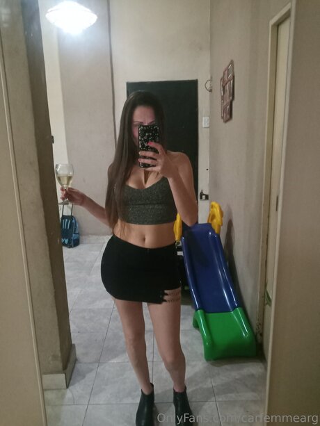 Carfemmearg hot model pic