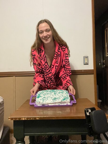 Sexiniowa model xxx picture