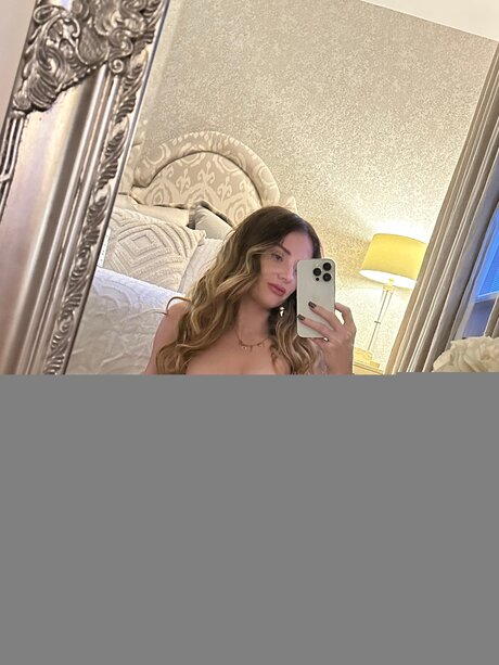 Latenightlarns star nude pics