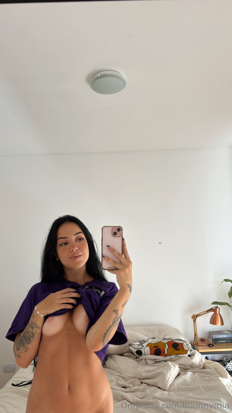 Buunnymia pornstar perfect photo