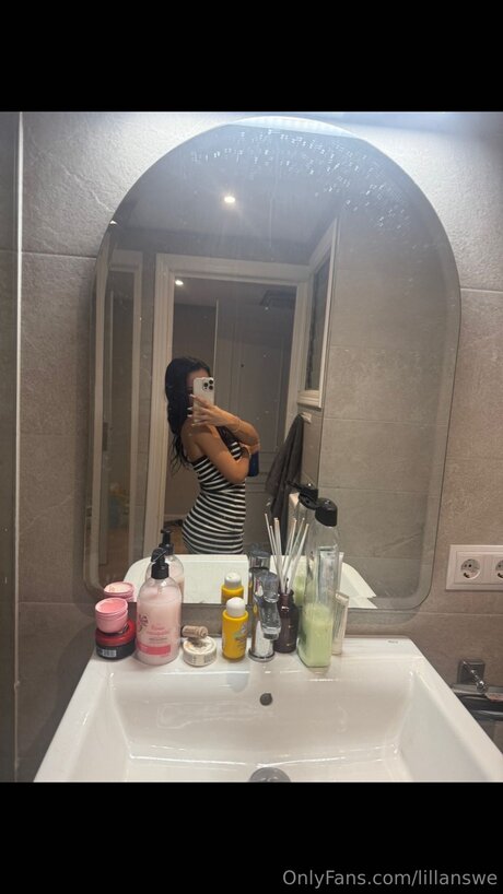 Lillanswe pornstar high quality photo