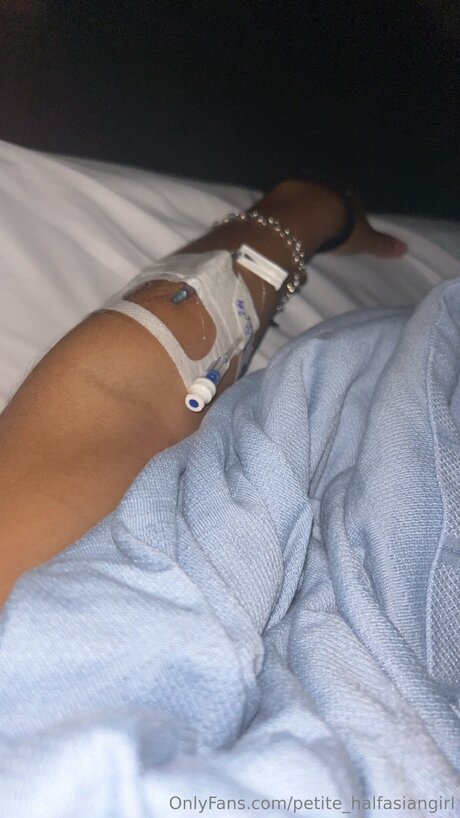 Petite Halfasiangirl star pretty galleries