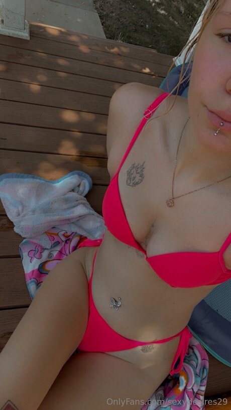 Sexydesires29 nude model photo