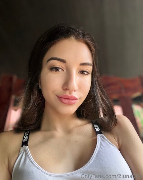 2luna004 model porn pic