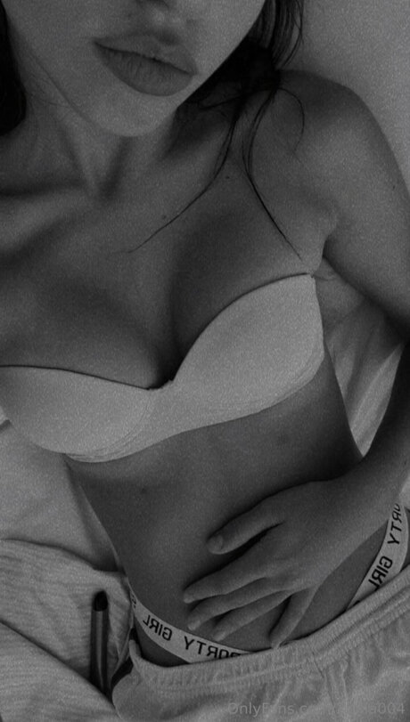 2luna004 adult star photo