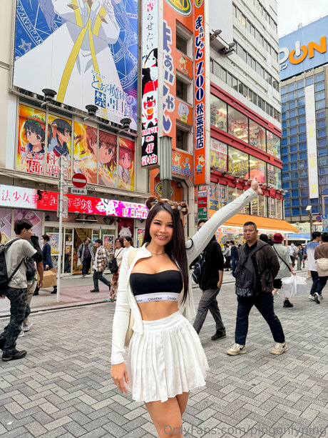 Pingonlyping model top pic