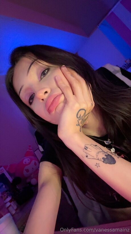 Vanessamainz hd actress photo