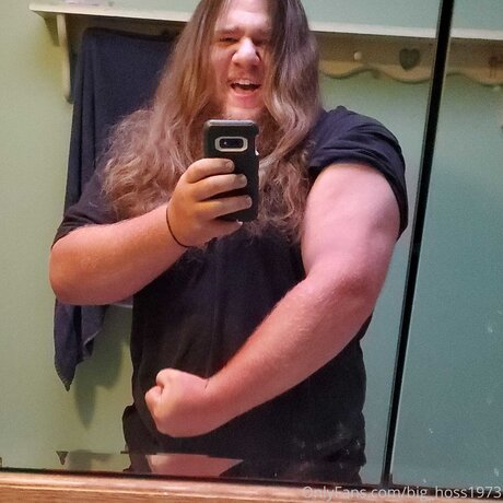 Big Hoss1973 hot model pics