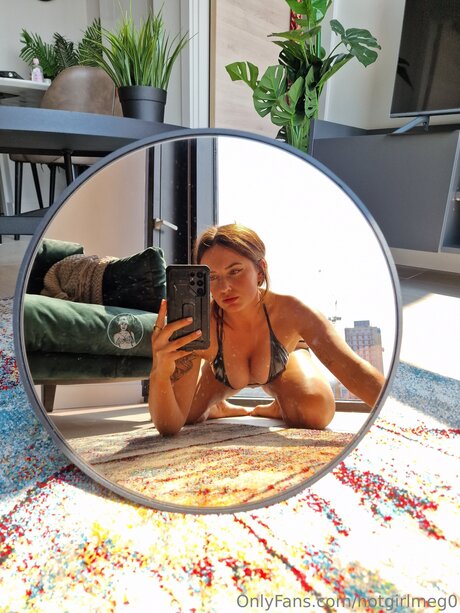 Hotgirlmeg0 model nudes image