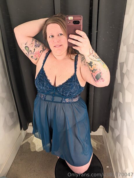 U381070047 star erotic photos