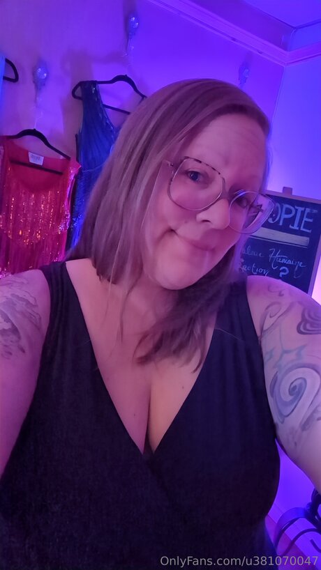 U381070047 model best photos