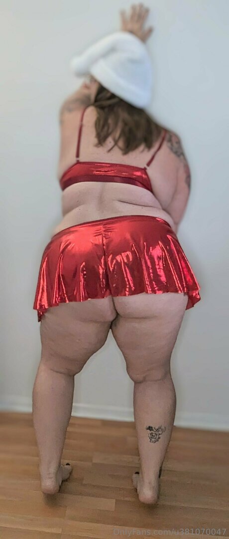 U381070047 pretty actress image