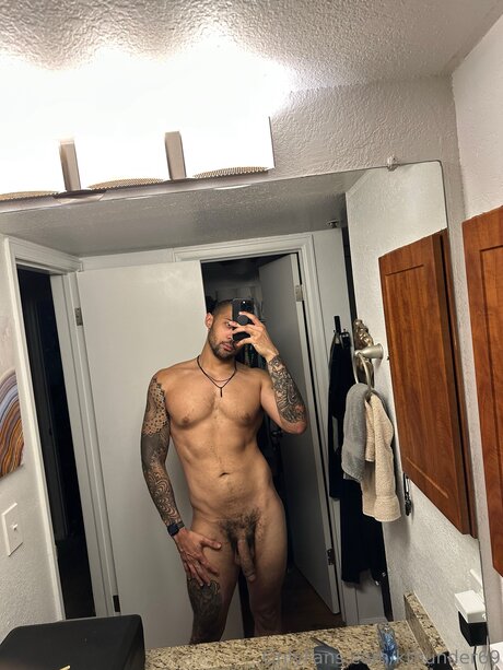 Kthunder69 pornstar sex image