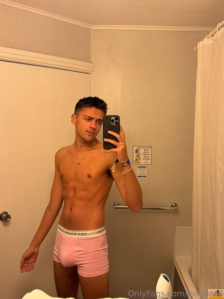 Joshbas0 erotic model photo