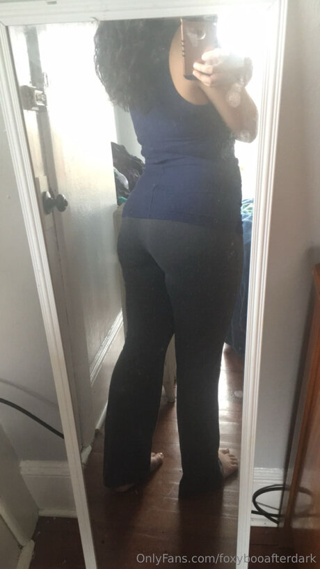 Foxybooafterdark model hd photos