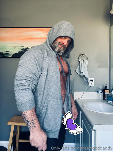 Freewooddaddy hot model archive