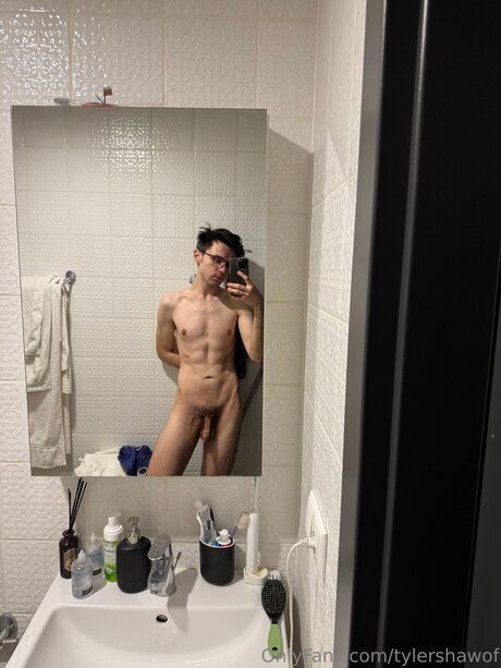 Tylershawof high quality actress pic