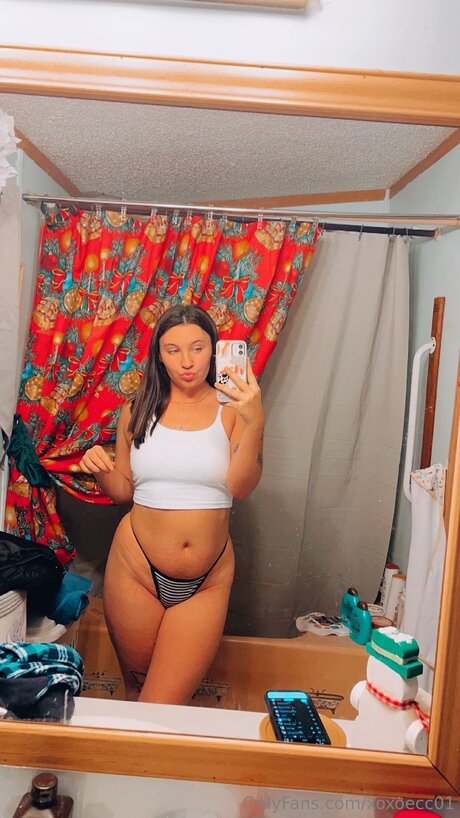 Xoxoecc01 porn actress photo