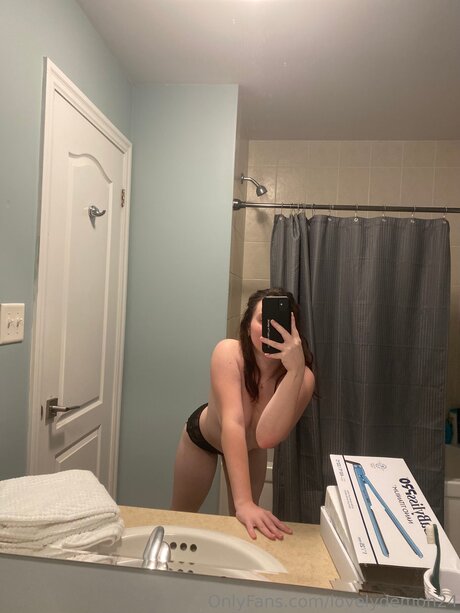 Lovelydemon24 hd model pic