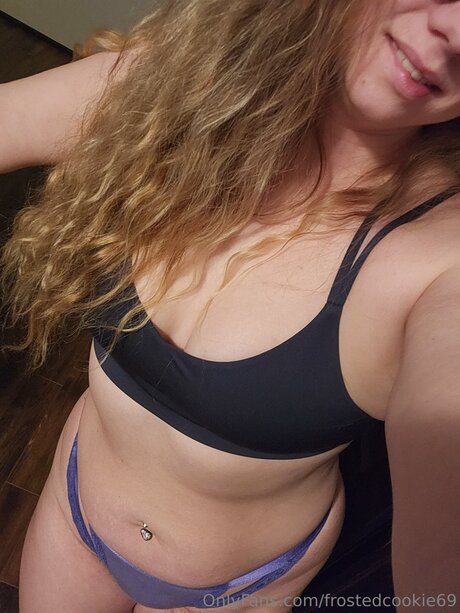 Frostedcookie69 pretty model images