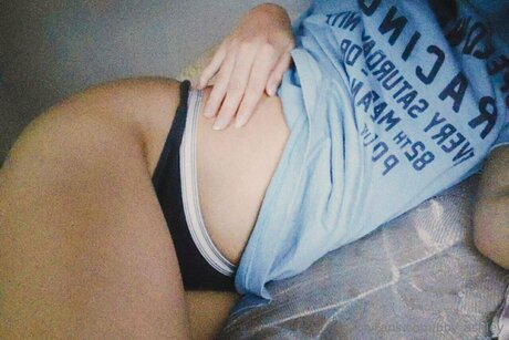 Bby Ashley star erotic photo