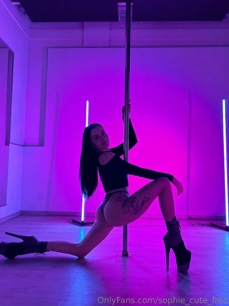 Sophiecleo nude pornstar photos